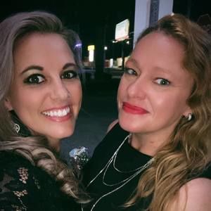 Meet your Posher, Hillary